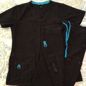 Carhartt scrubs with aqua trim